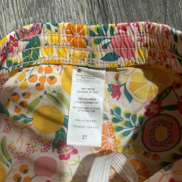 • Patagonia • Girls Lemon / Orange Floral Print Shorts
Orange / Pink / Yellow - Picture 3 of 4